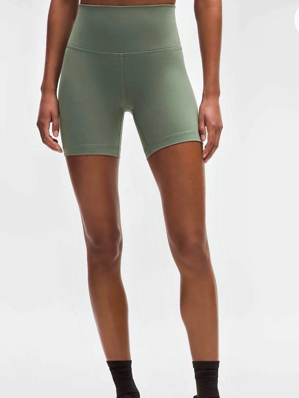 lululemon Wunder Train High-Rise Short 6" Bike Shorts Green Size 2